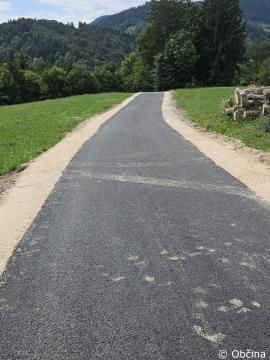 Sanacija plazu na javni poti na območju Kregarjevega in urejanje bankin na tem območju (8)